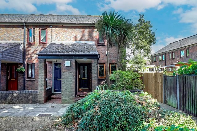 Wrampling Place, EDMONTON, N9